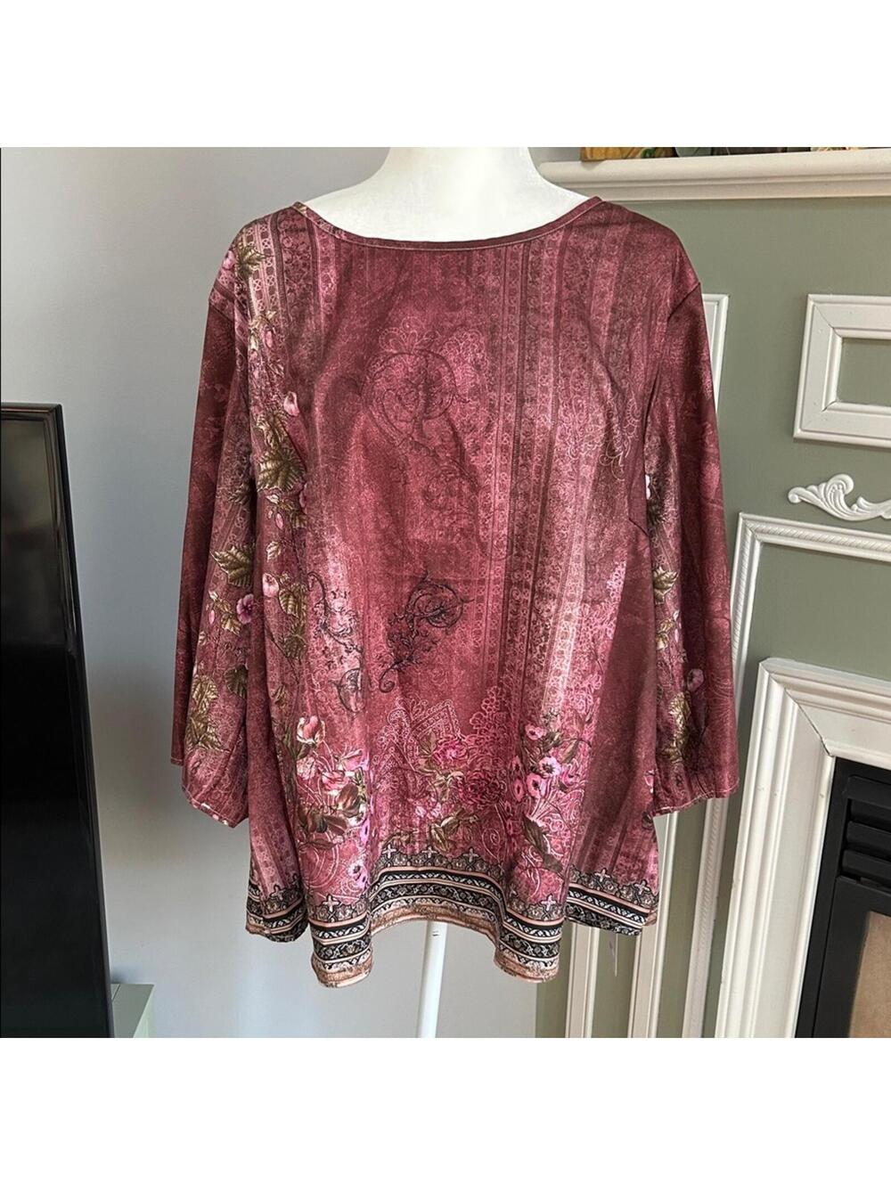 Chic Women's Floral Blouse - Deep Red